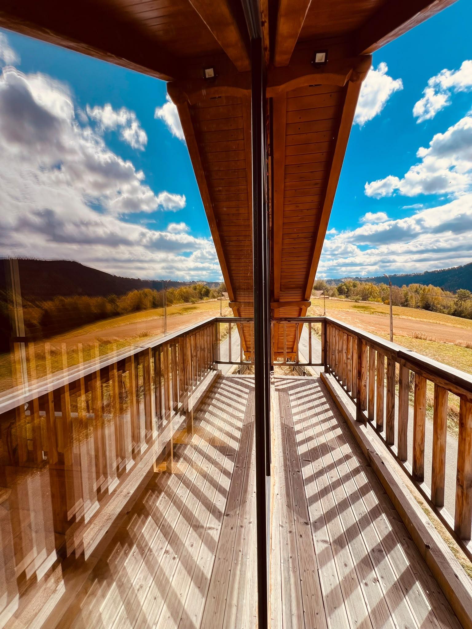 Exteriorul Valley View Cabin