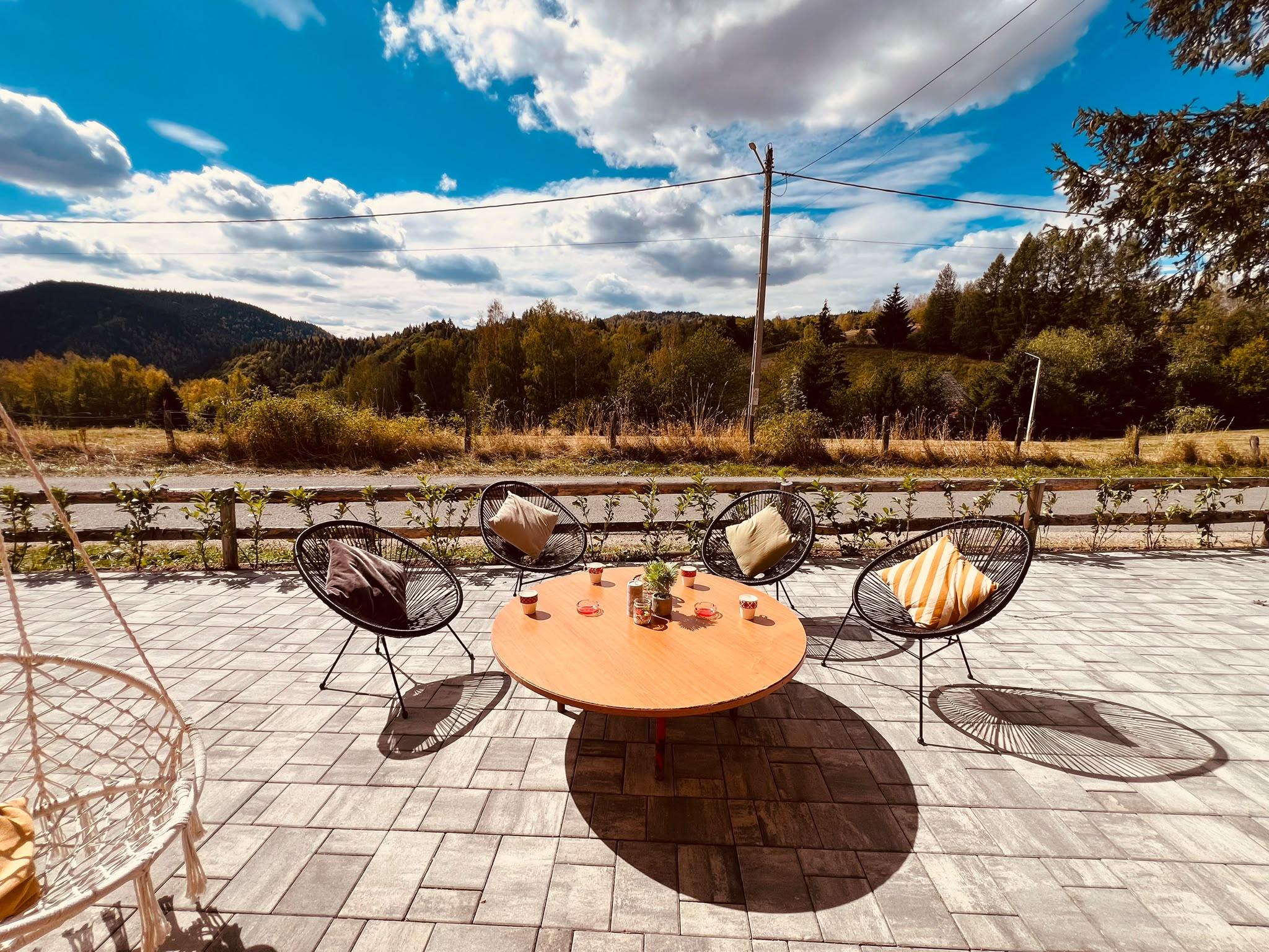 Exteriorul Valley View Cabin